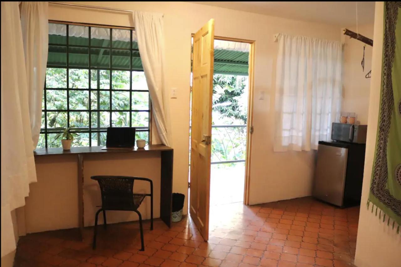 Casa Geraldo Bed and Breakfast Manuel Antonio Exterior foto